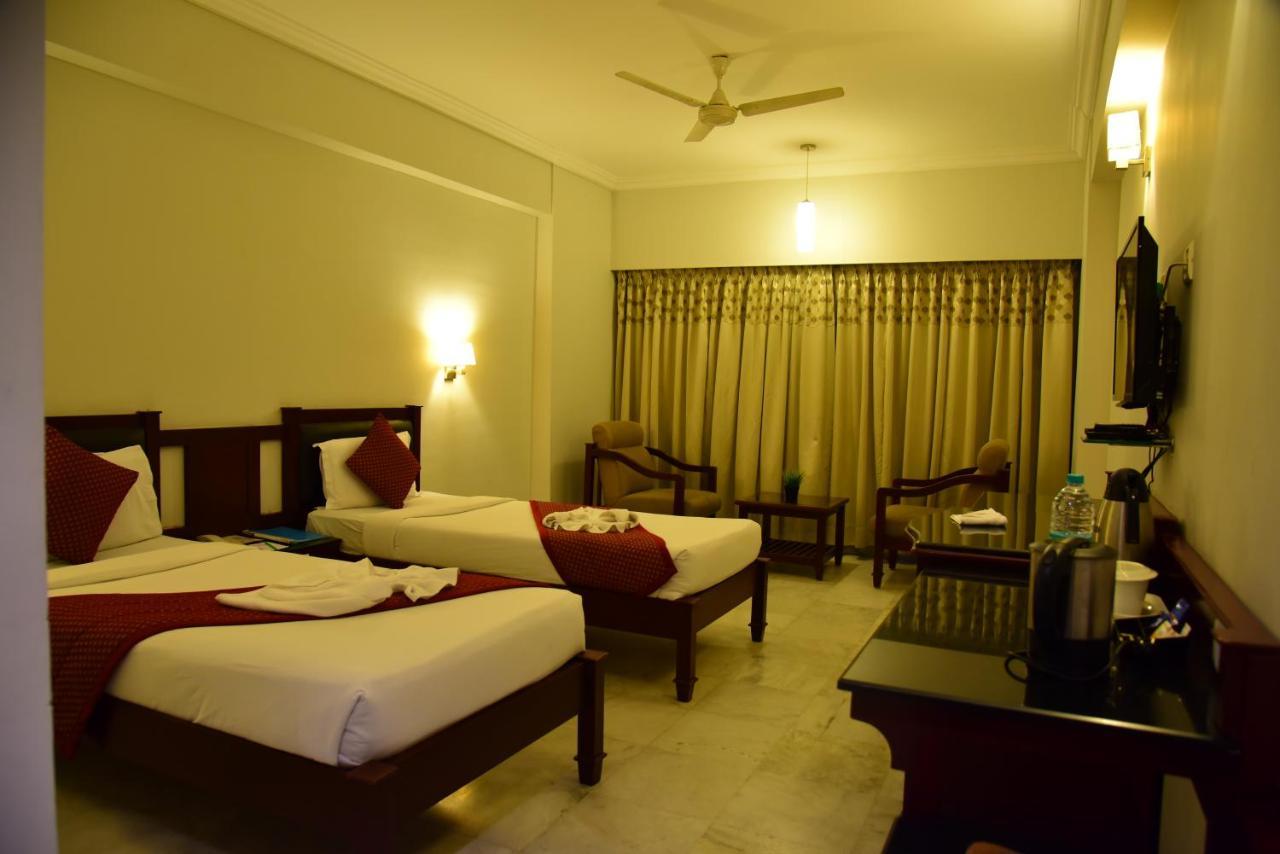 The Bhimas Residency Hotels Tirupati Esterno foto