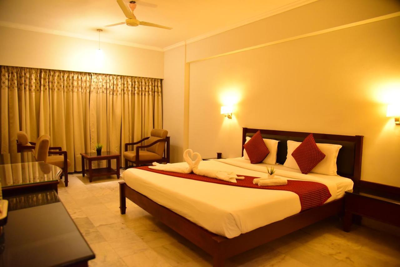 The Bhimas Residency Hotels Tirupati Esterno foto